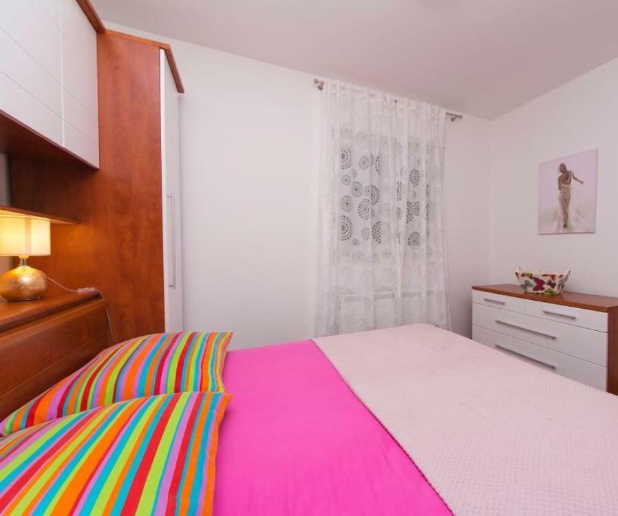 Id Luxury Apartment بريلا المظهر الخارجي الصورة